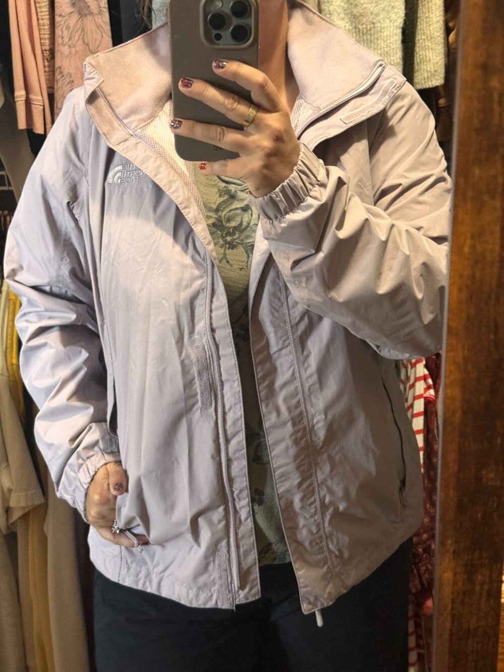 The North Face Women's Medium Lavender Rain Jacket Windbreaker, Resolve Style, W